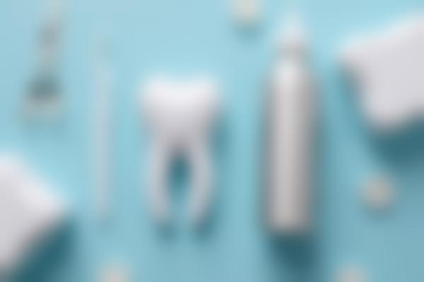 种植牙的价格贵吗？