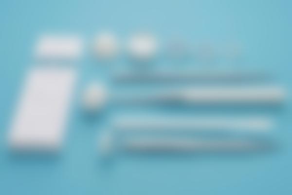 牙修复如何选择？西安医学中心口腔科实力解析