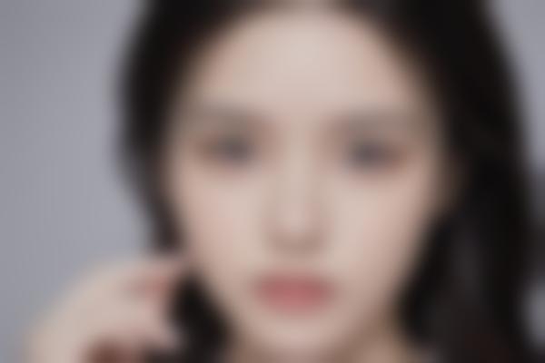 特色项目：个性化精致隆乳与微创整形