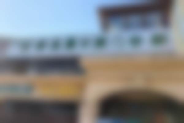资质认证与品牌底蕴:十六年专注口腔健康